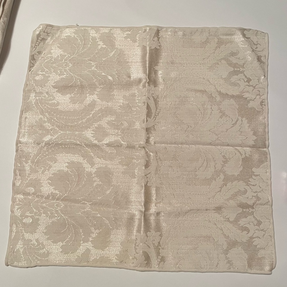 Bardwil Damask napkins set of‎ 12 white bridal elegant 16” x 16”